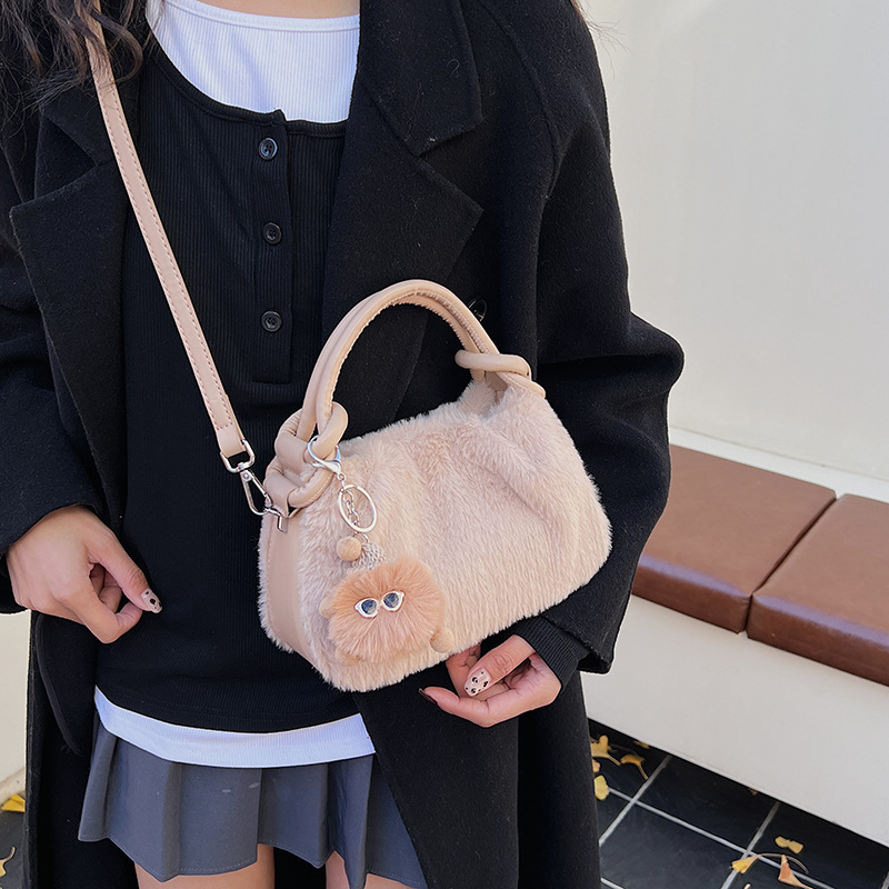 Interior Design News - Autumn Winter Simple Women's Plush Handbags