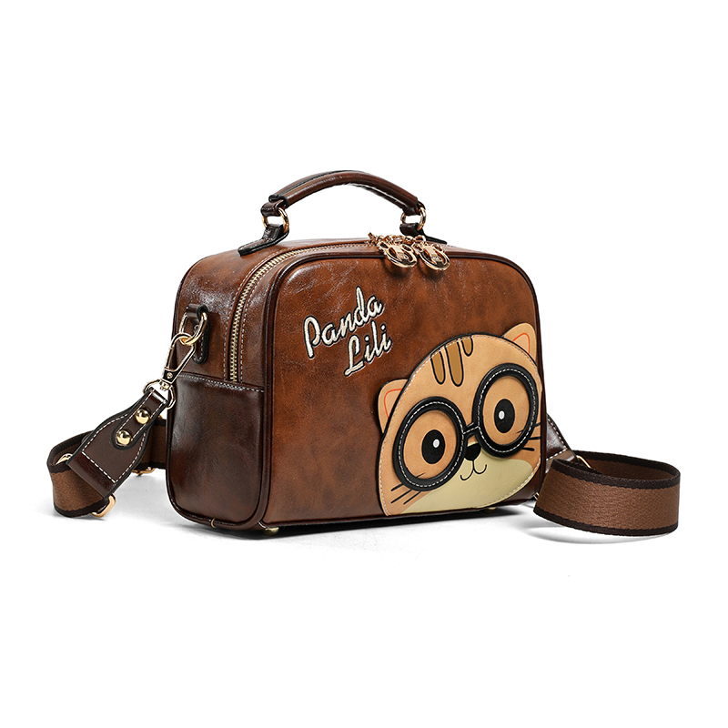 New shoulder bag, retro leathe - огляд і ціна Interior Design News